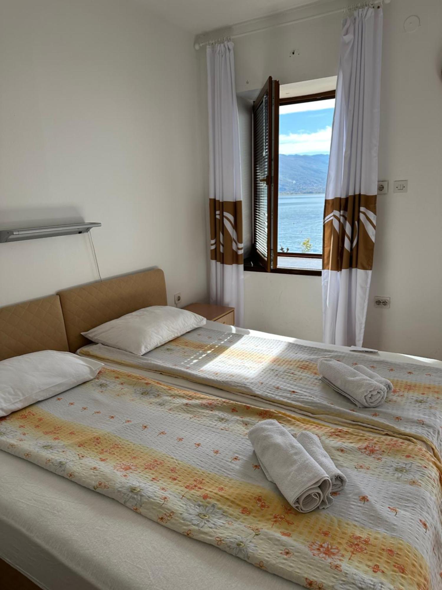 Savin Apartment Ohrid Extérieur photo