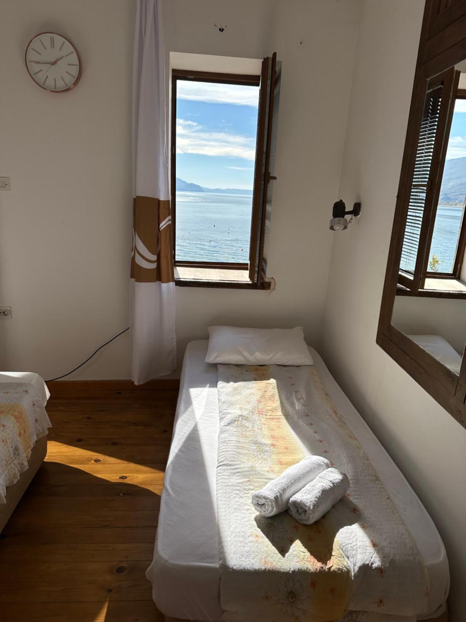 Savin Apartment Ohrid Extérieur photo
