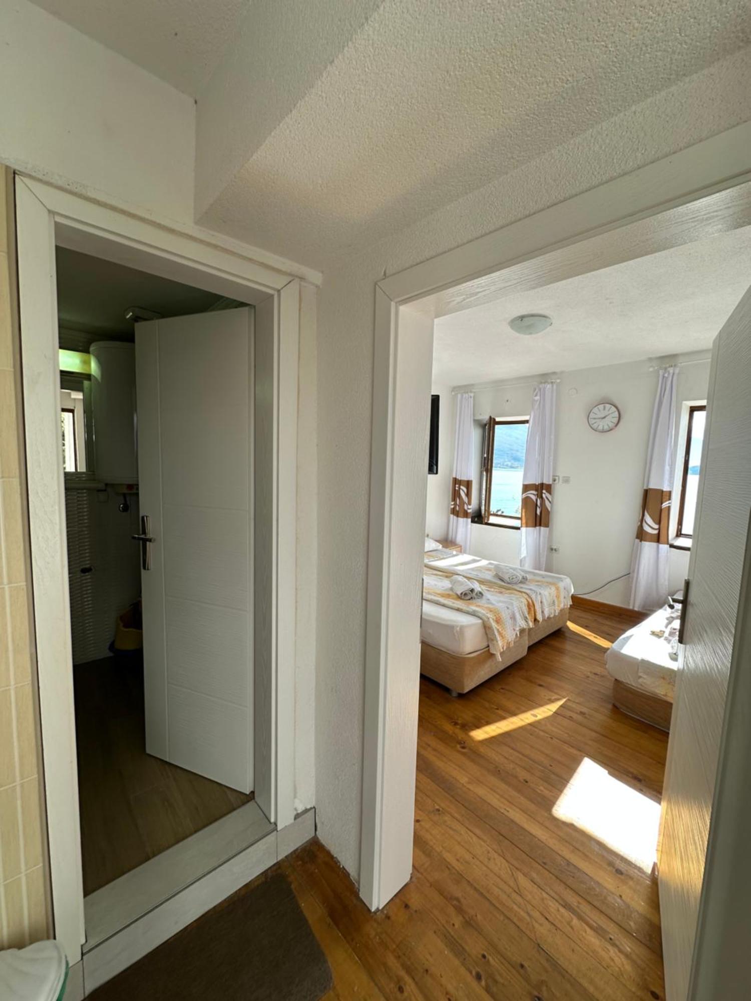 Savin Apartment Ohrid Extérieur photo